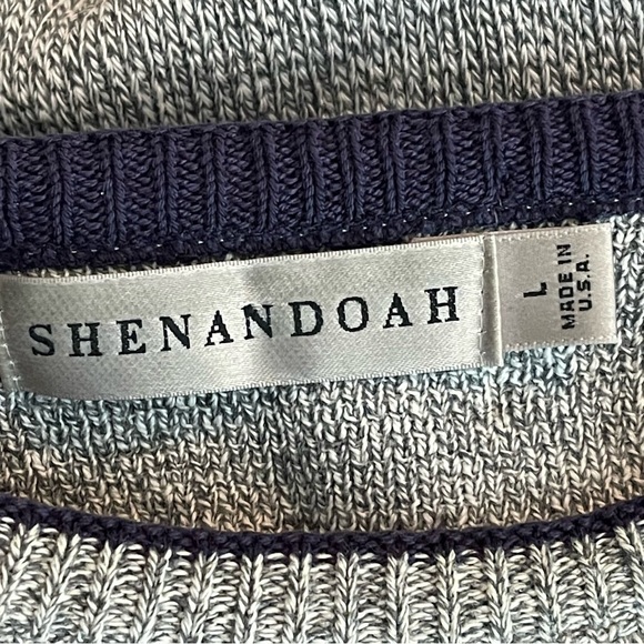 Vintage Gray Crewneck Sweater with American Flag Design - Picture 4 of 5